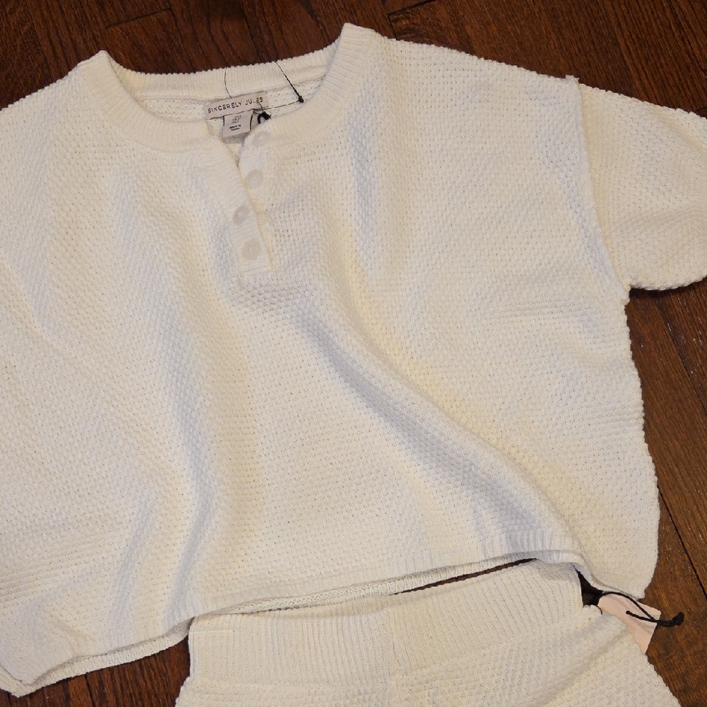 Sincerely Jules White Short Sleeve Henley Set - Picture 3 of 4